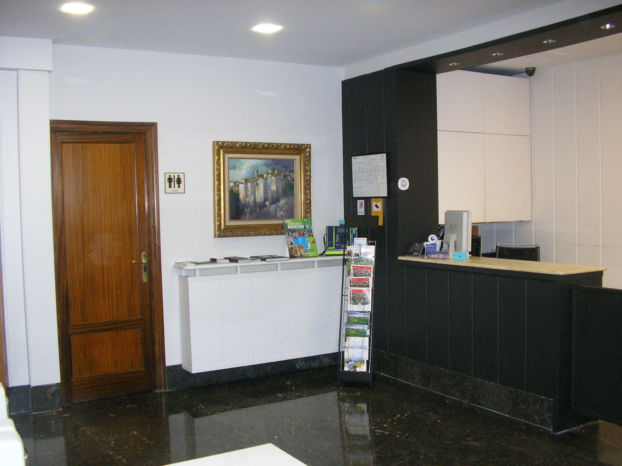 Don Carlos Huarte Exterior photo