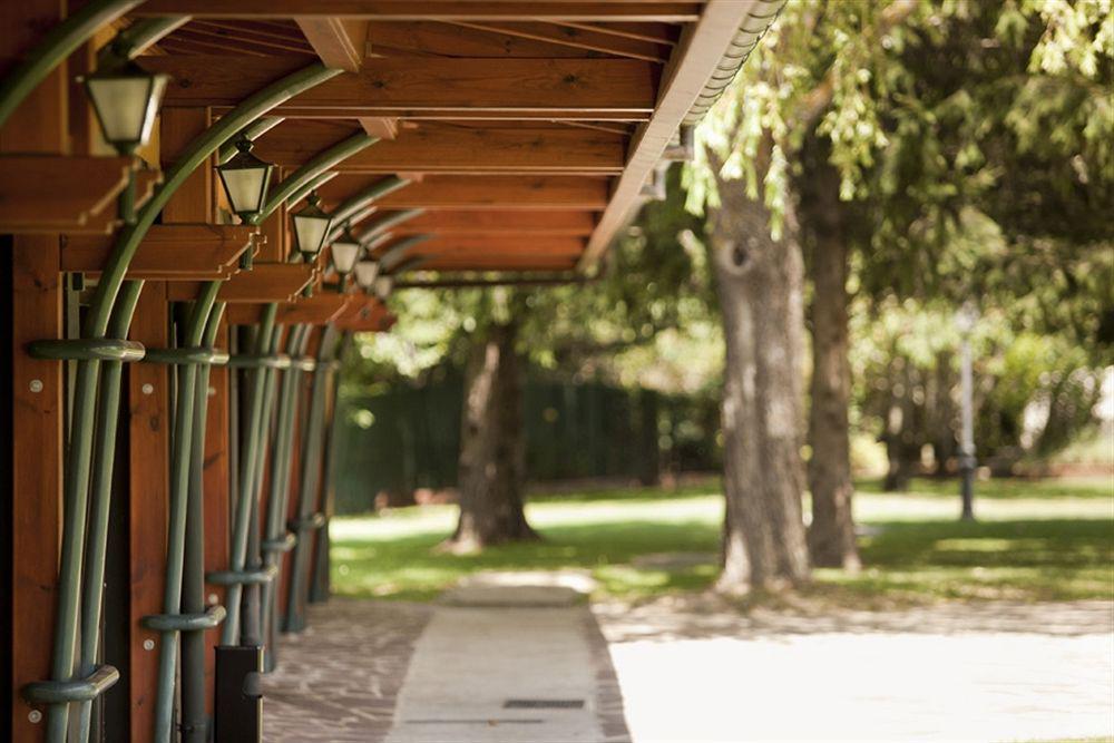 Don Carlos Huarte Exterior photo